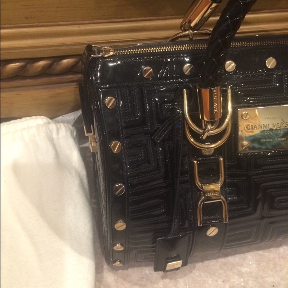 Gianni Versace Patent Madonna Snap Out Of It Bag - Picture 3 of 8